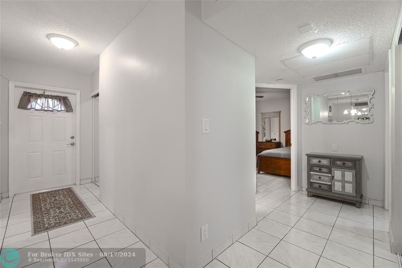 Image 23 of 60 For 5071 Oakland Park Blvd  209