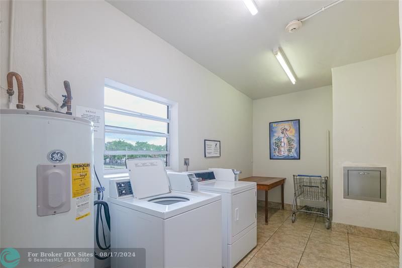 Image 39 of 60 For 5071 Oakland Park Blvd  209