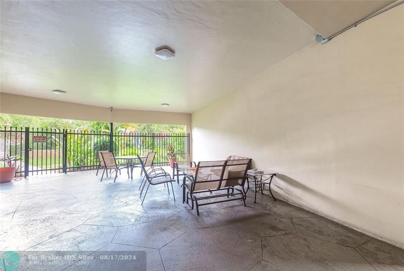 Image 42 of 60 For 5071 Oakland Park Blvd  209