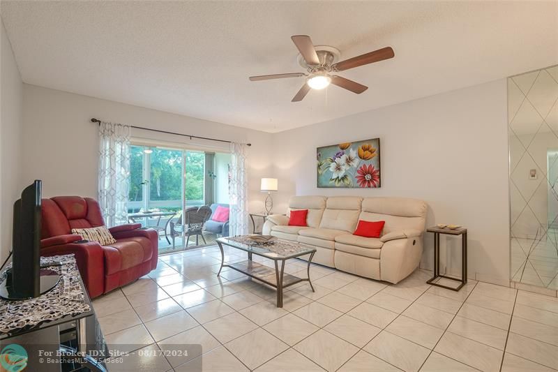 Image 8 of 60 For 5071 Oakland Park Blvd  209