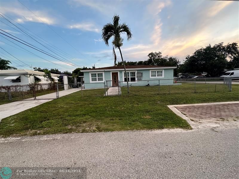 Details for 2401 49th Ct, Fort Lauderdale, FL 33312