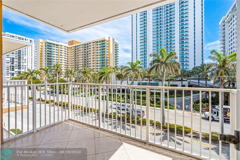 Image 6 of 25 For 2710 Ocean Dr  401