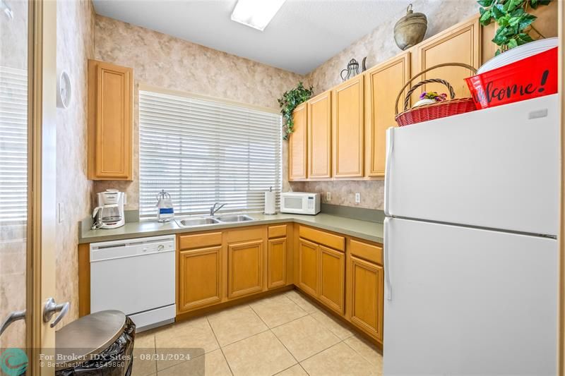 Image 34 of 34 For 23049 Addison Lakes Cir