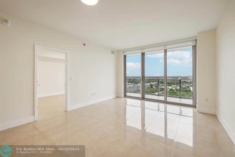 Image 9 of 44 For 16385 Biscayne Blvd  2606