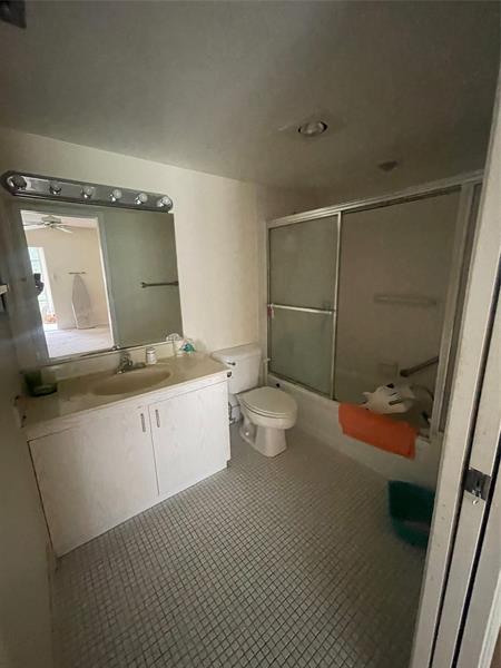 Image 8 of 11 For 2404 Antigua Cir  K2
