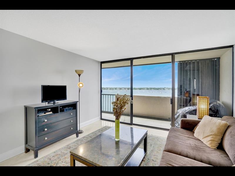 Image 22 of 26 For 5200 Flagler Dr  802