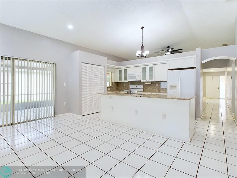 Image 16 of 40 For 12748 11th Ct