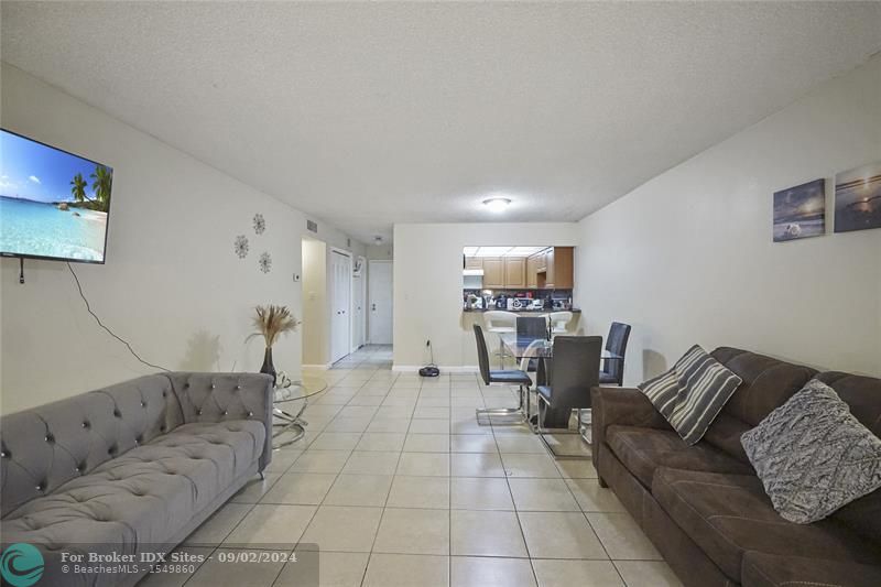 Details for 7000 186th St  4-219, Hialeah, FL 33015