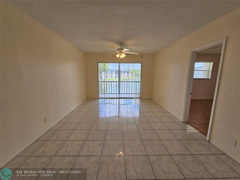 Image 2 of 18 For 8025 Colony Cir  203