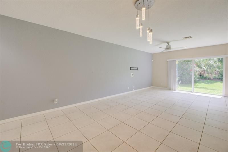 Image 17 of 48 For 7655 Tamarac Island Cir  7655