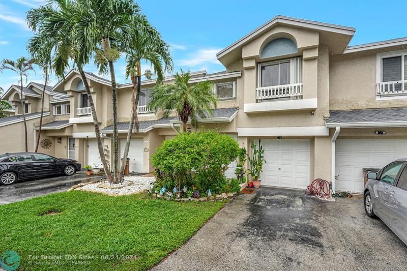 Details for 2043 Discovery Cir E, Deerfield Beach, FL 33442