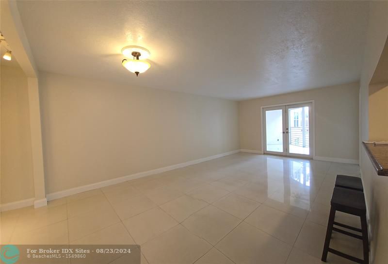 Image 11 of 22 For 1830 Sabal Palm Dr  206