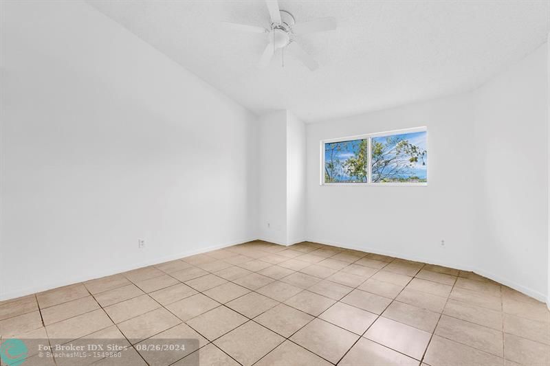 Image 11 of 48 For 3449 44th St  205