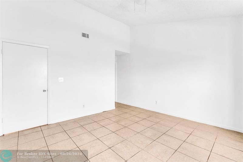 Image 12 of 48 For 3449 44th St  205