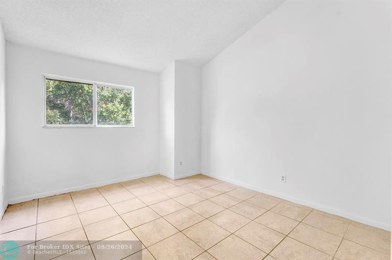 Image 15 of 48 For 3449 44th St  205