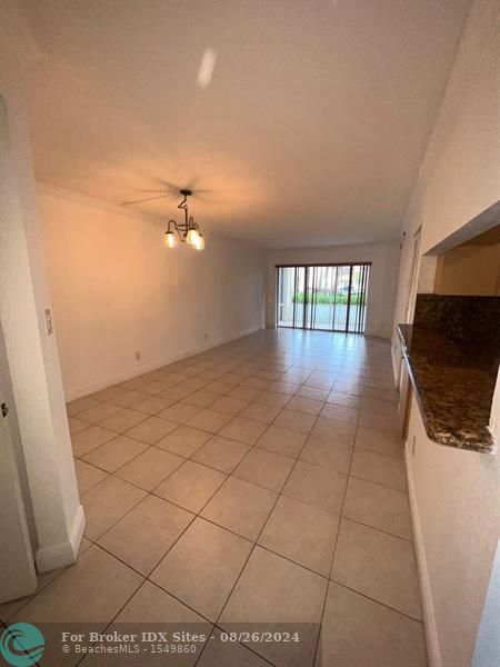 Image 7 of 16 For 1122 Coral Club Dr  1122