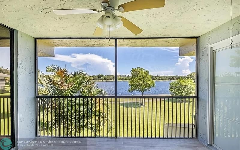 Image 16 of 17 For 2833 Carambola Cir S  19104