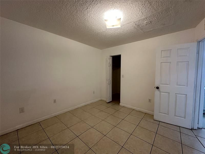 Image 11 of 19 For 7320 85th Ct  208