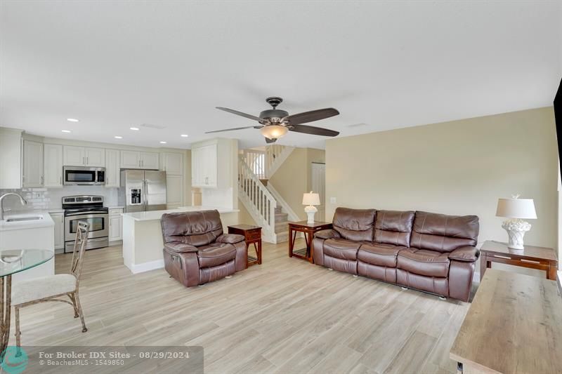 Image 16 of 47 For 10789 Crescendo Cir