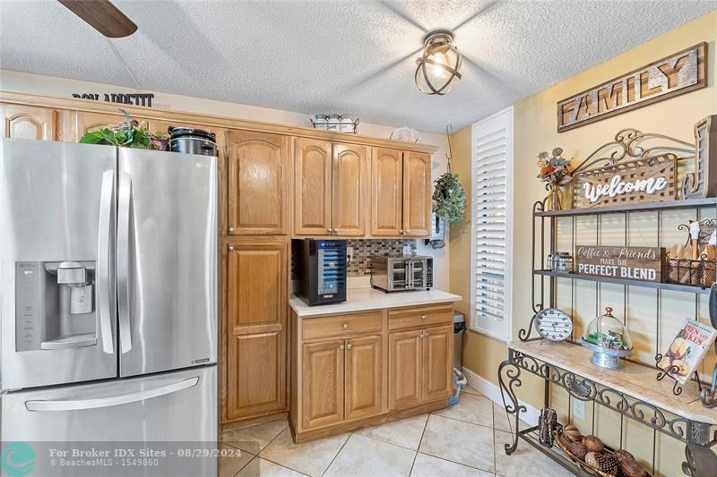 Image 10 of 14 For 6409 Coral Lake Dr  109