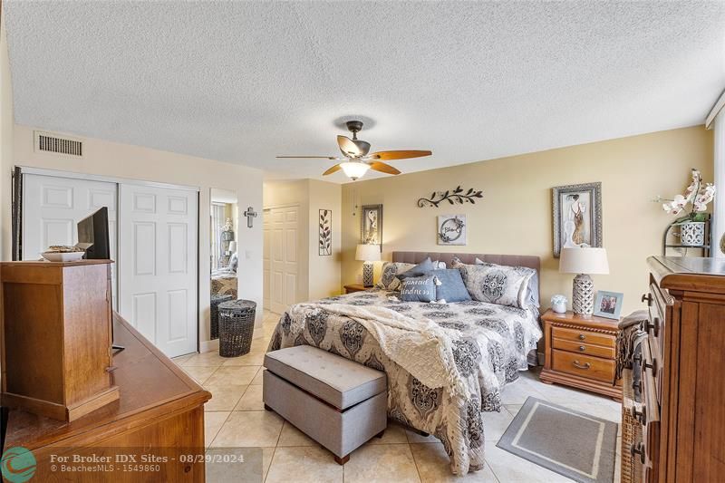 Image 12 of 14 For 6409 Coral Lake Dr  109