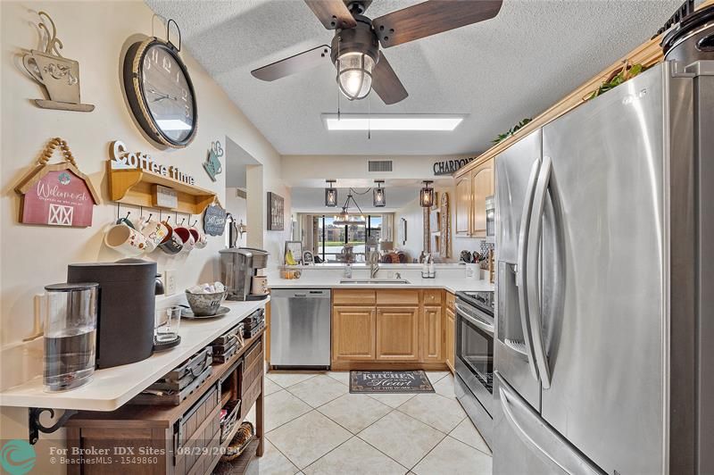 Image 9 of 14 For 6409 Coral Lake Dr  109