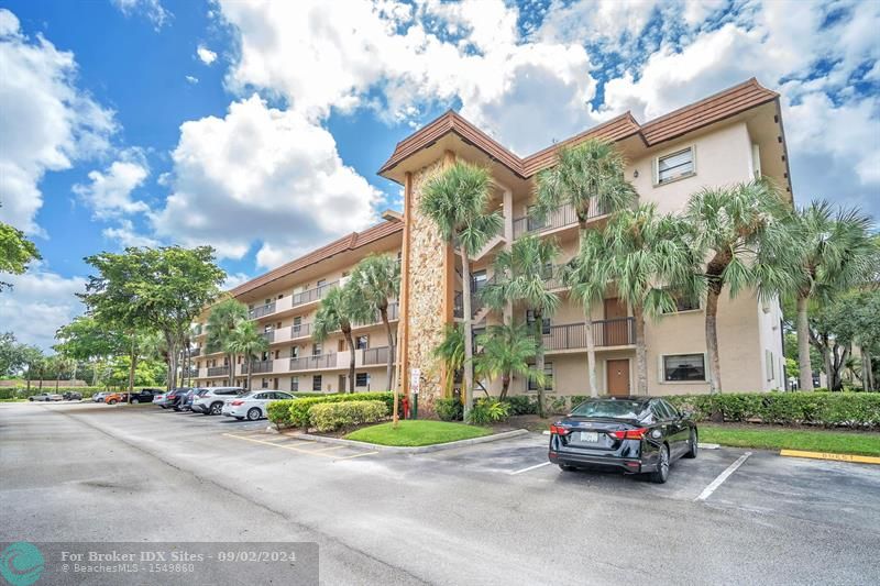 Image 2 of 29 For 4930 Sabal Palm Blvd  414