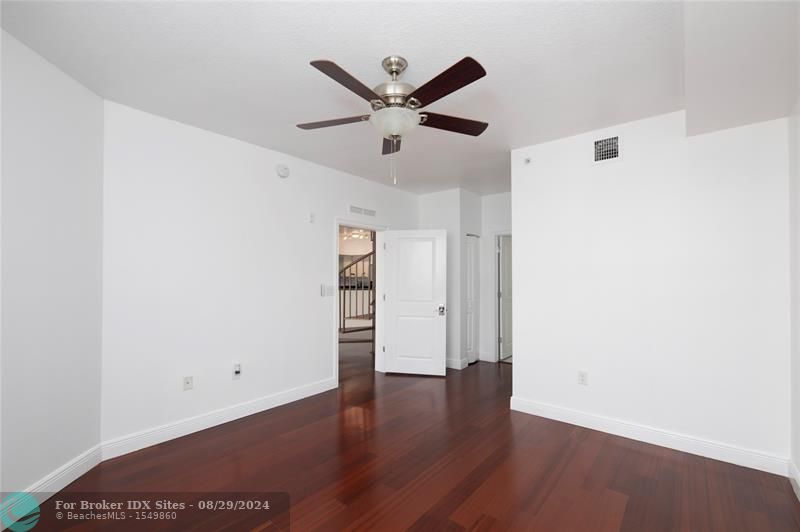 Image 14 of 29 For 225 1st St  403 Ph-03