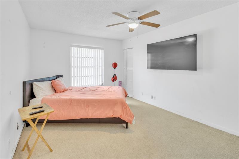 Image 14 of 17 For 5880 57th Ave  6