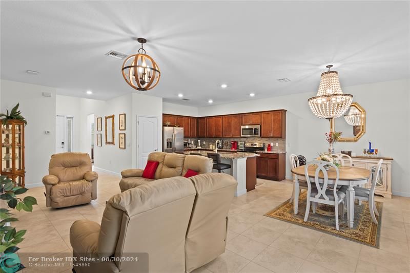 Image 16 of 35 For 10029 Verona Cir