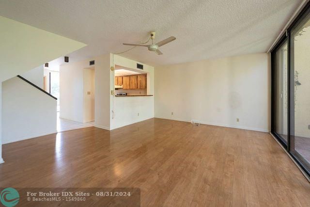 Image 4 of 10 For 8701 30th St  211