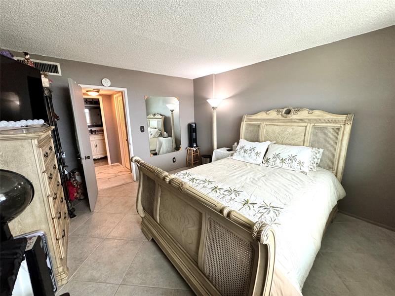 Image 16 of 48 For 777 Federal Hwy  Rph11