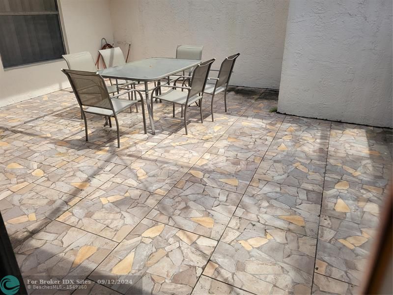 Image 21 of 41 For 2556 Carambola Cir  1843