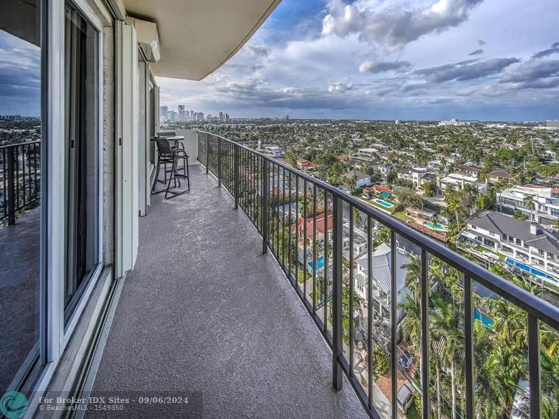 Image 10 of 45 For 2500 Las Olas Blvd  1708