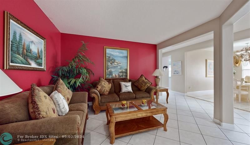 Image 4 of 21 For 3017 Florencia Drive