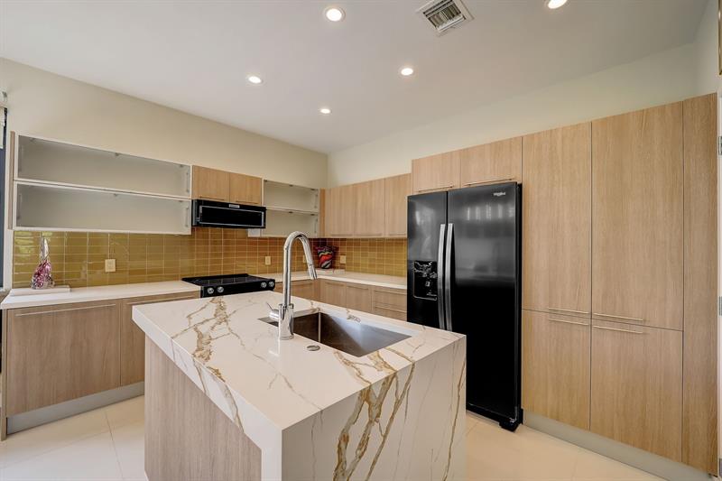 Image 18 of 53 For 173 1st Cir  173