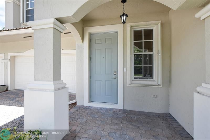 Image 4 of 27 For 23133 Addison Lakes Cir