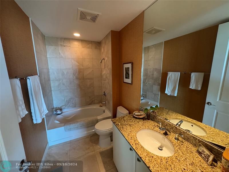 Image 47 of 100 For 610 Las Olas Bl  2111n