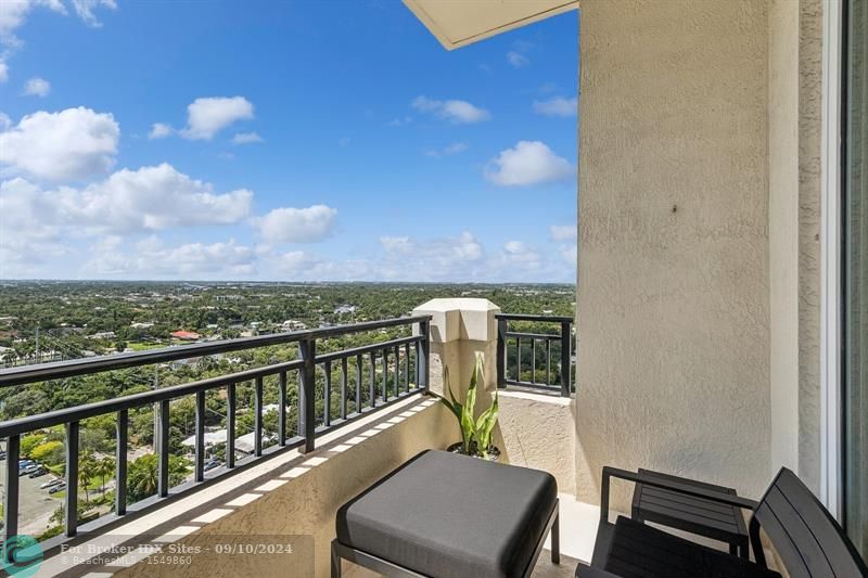 Image 8 of 100 For 610 Las Olas Bl  2111n