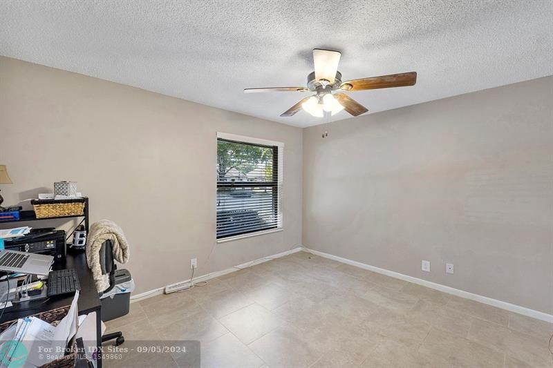 Image 20 of 51 For 3208 Carambola Cir S  3208