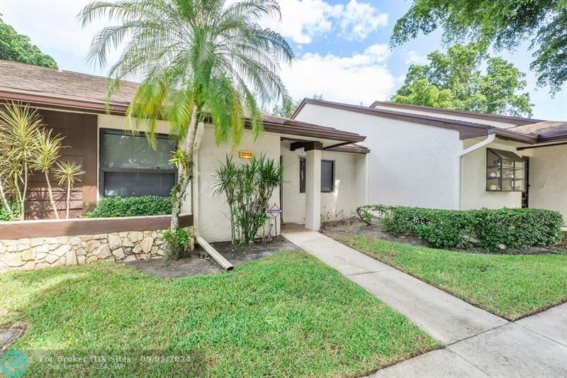 Image 4 of 51 For 3208 Carambola Cir S  3208