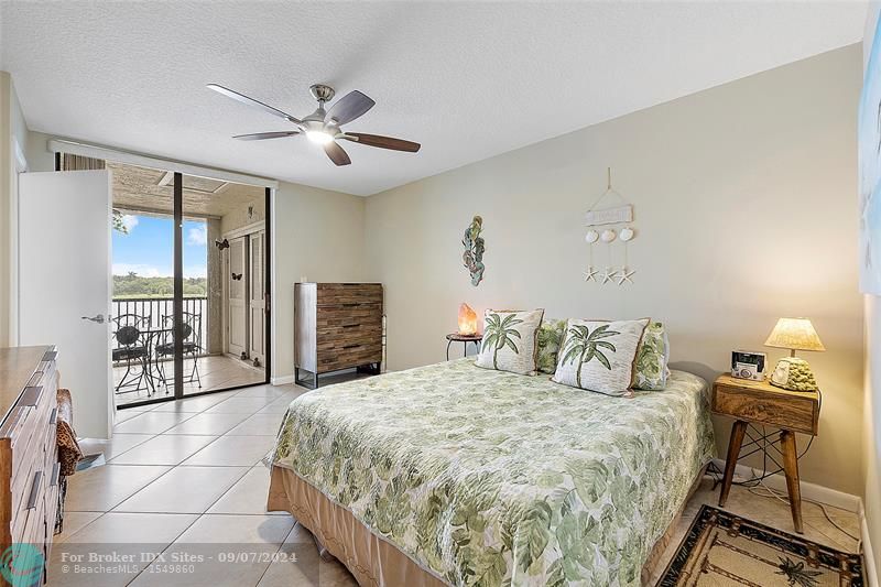 Image 15 of 50 For 2849 Carambola Cir South  19120