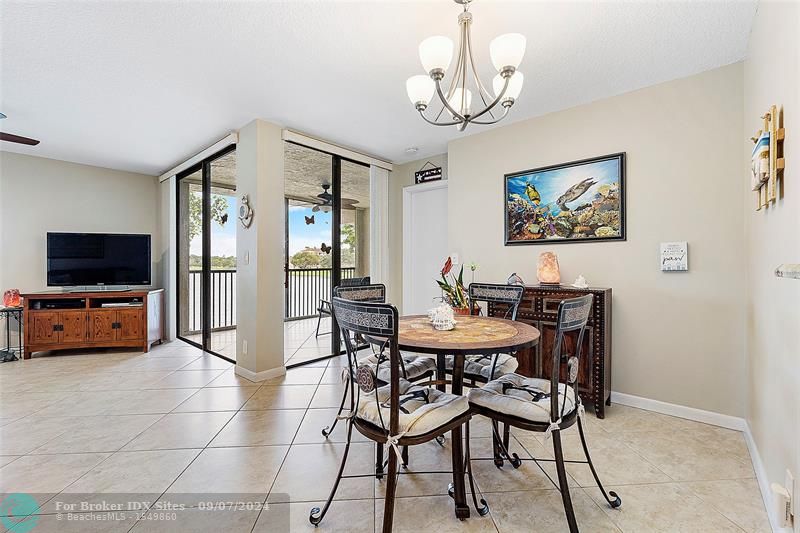 Image 9 of 50 For 2849 Carambola Cir South  19120