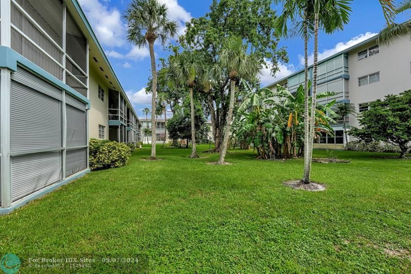 Image 17 of 22 For 5800 Margate Blvd  414