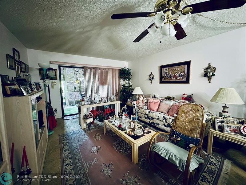 Image 4 of 23 For 6090 Sabal Palm Blvd  110