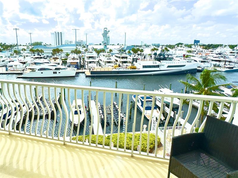 Image 10 of 57 For 1 Las Olas Circle  314