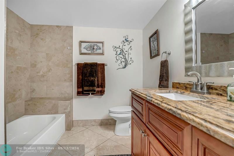 Image 16 of 20 For 7518 Ashmont Cir  103