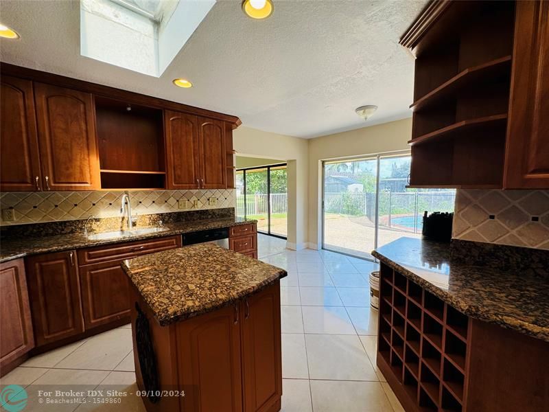 Image 13 of 22 For 5613 Travelers Palm Ln