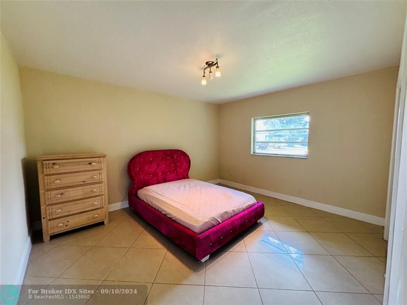 Image 17 of 22 For 5613 Travelers Palm Ln