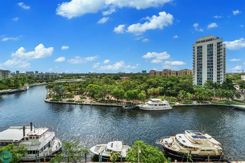 Details for 411 New River Dr  806, Fort Lauderdale, FL 33301